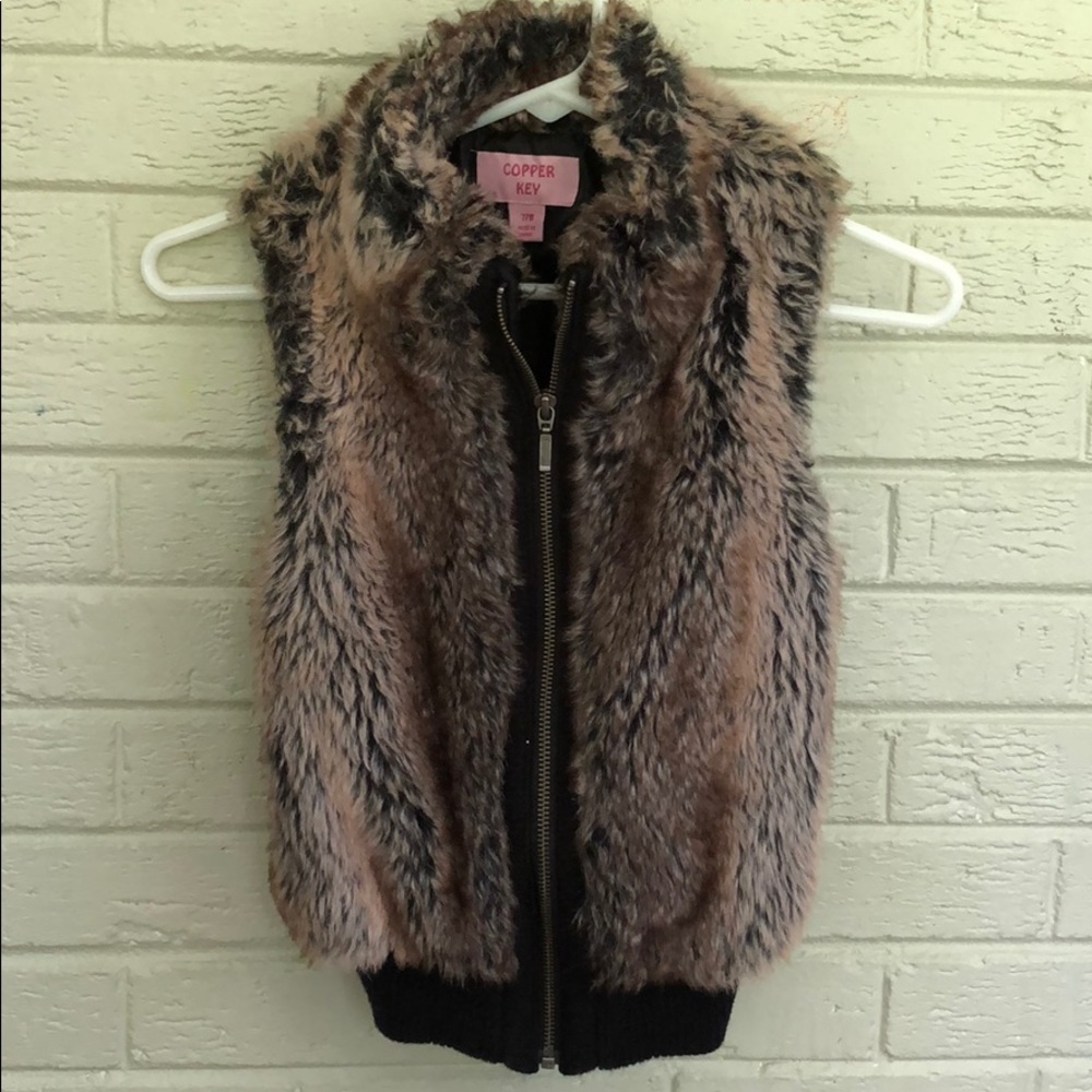 Girls Copper Key faux fur vest - 7/8
